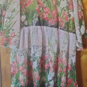 Vibrant Anthony Richards Top